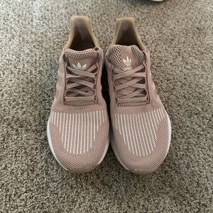 women’s adidas shoes